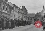 Image 4e Division blindée la Tchécoslovaquie, 1945, de la seconde 22 séquences d'archives historiques vidéo 65675076997
