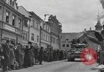Image 4e Division blindée la Tchécoslovaquie, 1945, de la seconde 25 séquences d'archives historiques vidéo 65675076997