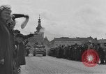 Image 4e Division blindée la Tchécoslovaquie, 1945, de la seconde 26 séquences d'archives historiques vidéo 65675076997