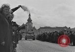Image 4e Division blindée la Tchécoslovaquie, 1945, de la seconde 27 séquences d'archives historiques vidéo 65675076997