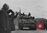 Image 4e Division blindée la Tchécoslovaquie, 1945, de la seconde 33 séquences d'archives historiques vidéo 65675076997