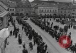 Image 4e Division blindée la Tchécoslovaquie, 1945, de la seconde 55 séquences d'archives historiques vidéo 65675076997