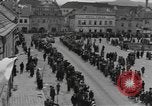 Image 4e Division blindée la Tchécoslovaquie, 1945, de la seconde 56 séquences d'archives historiques vidéo 65675076997