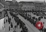 Image 4e Division blindée la Tchécoslovaquie, 1945, de la seconde 58 séquences d'archives historiques vidéo 65675076997