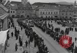 Image 4e Division blindée la Tchécoslovaquie, 1945, de la seconde 59 séquences d'archives historiques vidéo 65675076997