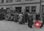 Image 4e Division blindée la Tchécoslovaquie, 1945, de la seconde 9 séquences d'archives historiques vidéo 65675076998