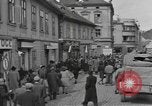 Image 4e Division blindée la Tchécoslovaquie, 1945, de la seconde 17 séquences d'archives historiques vidéo 65675076998
