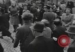 Image 4e Division blindée la Tchécoslovaquie, 1945, de la seconde 31 séquences d'archives historiques vidéo 65675076998