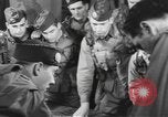 Image -nous participer à des manoeuvres de pratique de parachutistes l'Angleterre, 1944, de la seconde 47 séquences d'archives historiques vidéo 65675077001