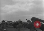 Image -nous participer à des manoeuvres de pratique de parachutistes l'Angleterre, 1944, de la seconde 60 séquences d'archives historiques vidéo 65675077001