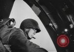 Image British-American parachutistes l'Angleterre, 1944, de la seconde 52 séquences d'archives historiques vidéo 65675077003