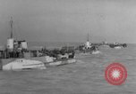 Image fusiliers marins britanniques l'île Walcheren Pays-Bas, 1944, de la seconde 11 séquences d'archives historiques vidéo 65675077004