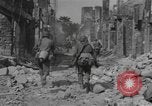 Image des soldats américains Mortain France, 1944, de la seconde 14 séquences d'archives historiques vidéo 65675077006