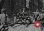 Image des soldats américains Mortain France, 1944, de la seconde 21 séquences d'archives historiques vidéo 65675077006
