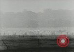 Image de prisonniers britanniques Normandie France, 1944, de la seconde 26 séquences d'archives historiques vidéo 65675077010