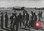 Image 332e Groupe de chasse Italie Ramitelli aérodrome, 1944, de la seconde 15 séquences d'archives historiques vidéo 65675077017