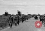 Image 40e Division Bamban Luzon aux Philippines, 1945, de la seconde 27 séquences d'archives historiques vidéo 65675077019
