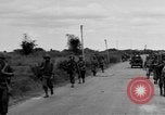 Image 40e Division Bamban Luzon aux Philippines, 1945, de la seconde 35 séquences d'archives historiques vidéo 65675077019