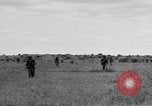 Image 40e Division Bamban Luzon aux Philippines, 1945, de la seconde 50 séquences d'archives historiques vidéo 65675077019