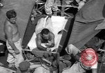 Standbild amerikanische Soldaten Philippinen, 1945, aus Sekunde 18 historischem Filmmaterial Videoclip 65675077031