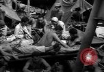 Standbild amerikanische Soldaten Philippinen, 1945, aus Sekunde 35 historischem Filmmaterial Videoclip 65675077031