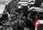 Standbild amerikanische Soldaten Philippinen, 1945, aus Sekunde 60 historischem Filmmaterial Videoclip 65675077031