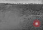 Standbild amerikanische Soldaten Mindanao Philippinen, 1945, aus Sekunde 35 historischem Filmmaterial Videoclip 65675077039