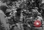 Standbild Offiziere Luzon Philippinen, 1945, aus Sekunde 31 historischem Filmmaterial Videoclip 65675077040