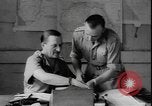 Standbild Alliierten Offiziere Brazzaville Kongo, 1941, aus Sekunde 31 historischem Filmmaterial Videoclip 65675077050