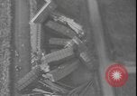 Standbild zerstörten Güterwagen Horn Lake Mississippi USA, 1941, aus Sekunde 10 historischem Filmmaterial Videoclip 65675077056