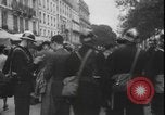 Image Des réfugiés français et belges fuient les bombardements France, 1940, de la seconde 61 séquences d'archives historiques vidéo 65675077087