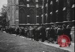 Image La famille royale à l'abbaye de Westminster Royaume-Uni, 1940, de la seconde 12 séquences d'archives historiques vidéo 65675077088
