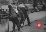 Image La famille royale à l'abbaye de Westminster Royaume-Uni, 1940, de la seconde 24 séquences d'archives historiques vidéo 65675077088