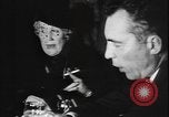 Standbild Amerikanische Umsiedler aus Zweiten Weltkrieg Vereinigtes Königreich New York United States USA, 1940, aus Sekunde 11 historischem Filmmaterial Videoclip 65675077092