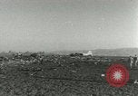 Image crash d'avion de transport militaire Alvarado California USA, 1953, de la seconde 6 séquences d'archives historiques vidéo 65675077111