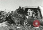 Image crash d'avion de transport militaire Alvarado California USA, 1953, de la seconde 30 séquences d'archives historiques vidéo 65675077111