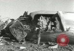 Image crash d'avion de transport militaire Alvarado California USA, 1953, de la seconde 31 séquences d'archives historiques vidéo 65675077111