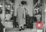 Immagine di Modelli francesi Parigi Francia, 1953, secondo 24 filmato di repertorio 65675077116