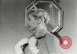 Immagine di Modelli francesi Parigi Francia, 1953, secondo 28 filmato di repertorio 65675077116