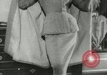 Immagine di Modelli francesi Parigi Francia, 1953, secondo 32 filmato di repertorio 65675077116