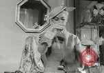 Immagine di Modelli francesi Parigi Francia, 1953, secondo 41 filmato di repertorio 65675077116