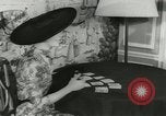 Immagine di Modelli francesi Parigi Francia, 1953, secondo 56 filmato di repertorio 65675077116