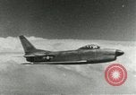 Immagine di Sabre jet United States USA, 1953, secondo 53 filmato di repertorio 65675077117