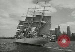 Immagine di Norwegian nave a vela New York United States USA, 1957, secondo 19 filmato di repertorio 65675077119