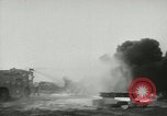 Immagine di Terzo fuoco annuale capo conferenza in acciaio Long Island New York USA, 1957, secondo 11 filmato di repertorio 65675077120
