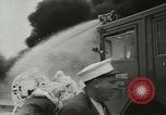 Immagine di Terzo fuoco annuale capo conferenza in acciaio Long Island New York USA, 1957, secondo 17 filmato di repertorio 65675077120