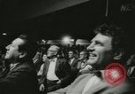 Standbild Polizei Athletic Boxing League Finale New York City USA, 1957, aus Sekunde 22 historischem Filmmaterial Videoclip 65675077125