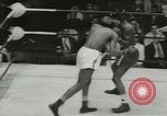 Standbild Polizei Athletic Boxing League Finale New York City USA, 1957, aus Sekunde 51 historischem Filmmaterial Videoclip 65675077125