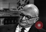 Standbild Ira Eaker United States USA, 1960, aus Sekunde 58 historischem Filmmaterial Videoclip 65675077145