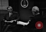 Standbild Ira Eaker United States USA, 1960, aus Sekunde 13 historischem Filmmaterial Videoclip 65675077146